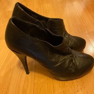 Black Steve Madden heels